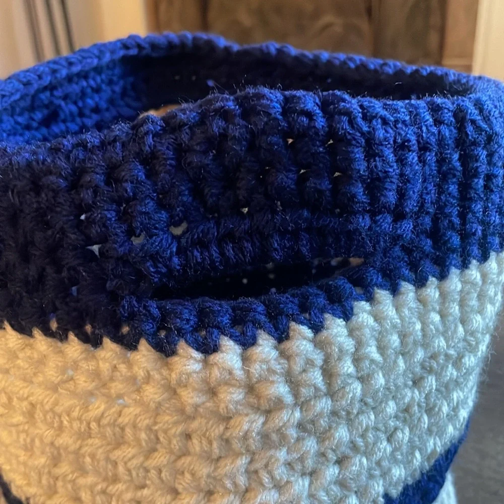 Crochet Handle Basket Navy Cream Block Stripe Handmade Handcrafted Yarn BIG NEW